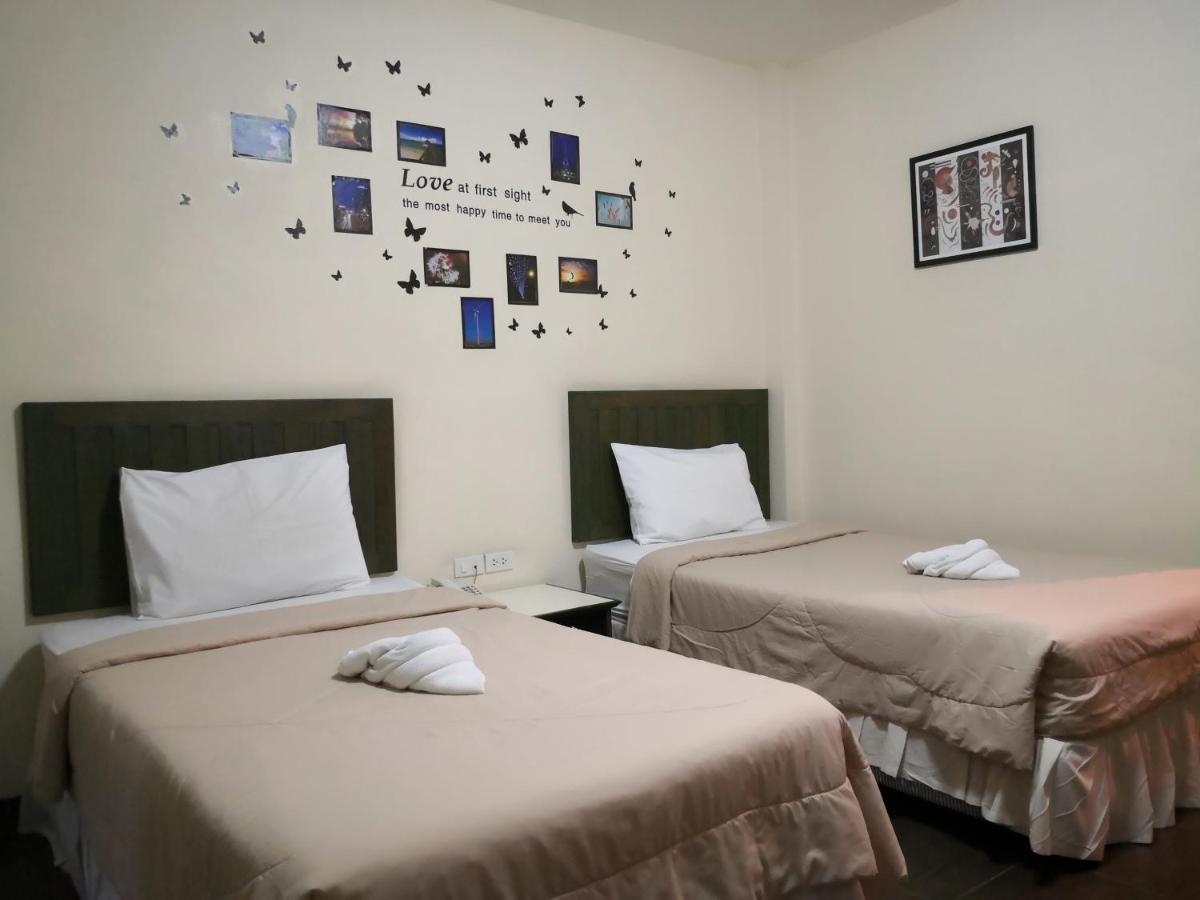 Baan Suksiri Hotel Хуахін Екстер'єр фото