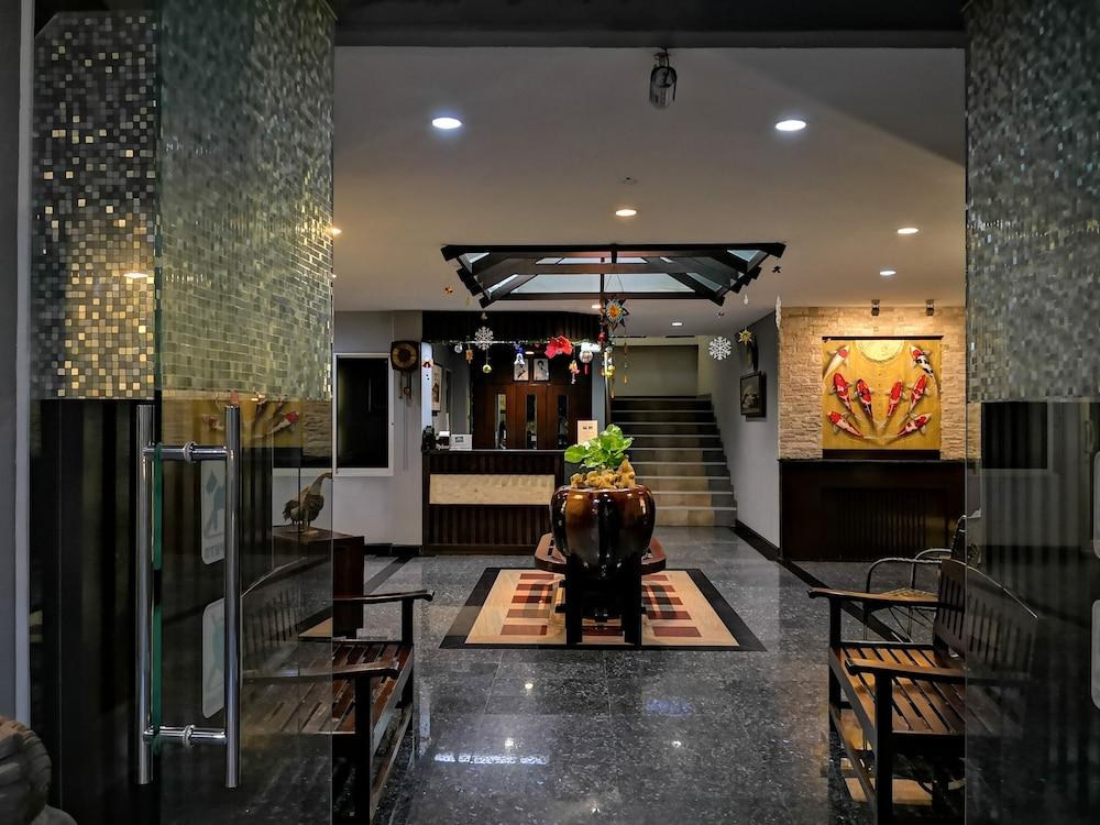 Baan Suksiri Hotel Хуахін Екстер'єр фото
