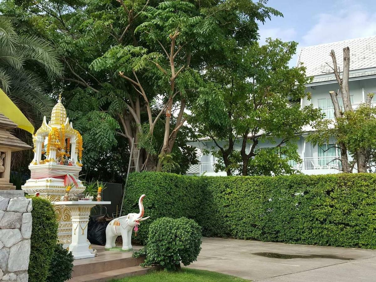 Baan Suksiri Hotel Хуахін Екстер'єр фото