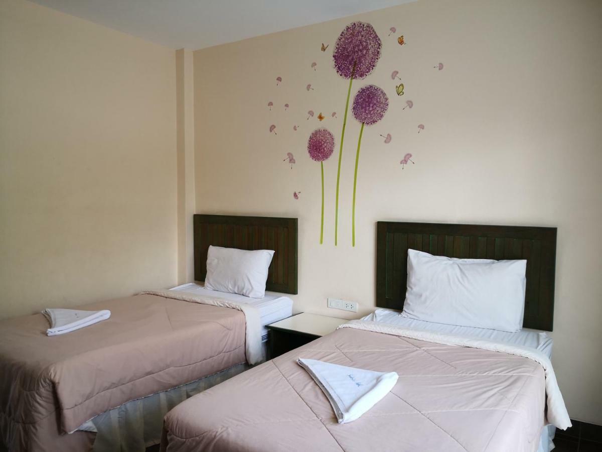 Baan Suksiri Hotel Хуахін Екстер'єр фото