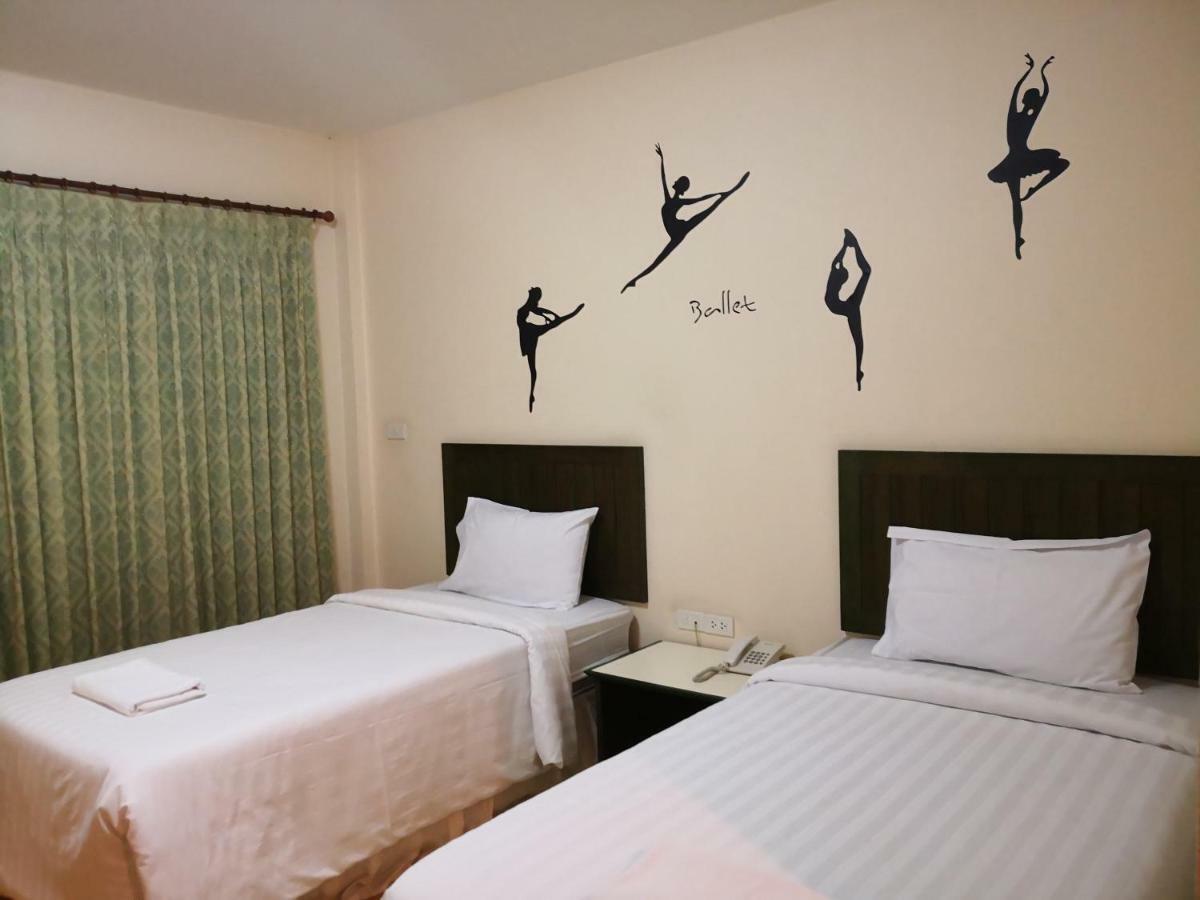 Baan Suksiri Hotel Хуахін Екстер'єр фото